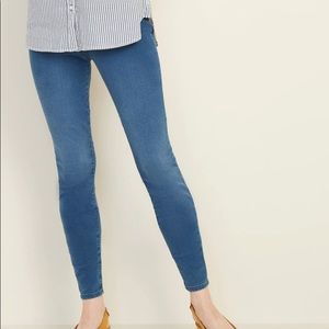 NWT SZ16Tall Old Navy Super Skinny PullOn Jeggings